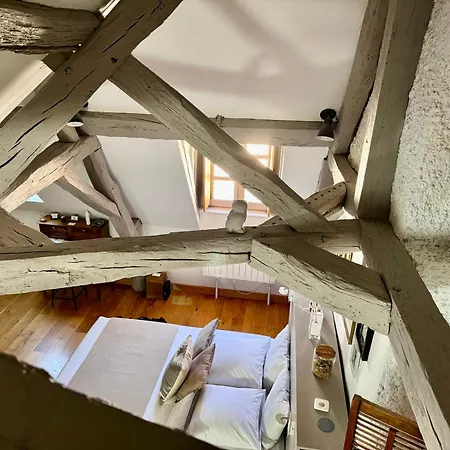Le Relais Des Ducs : Centre Historique Apartamento *