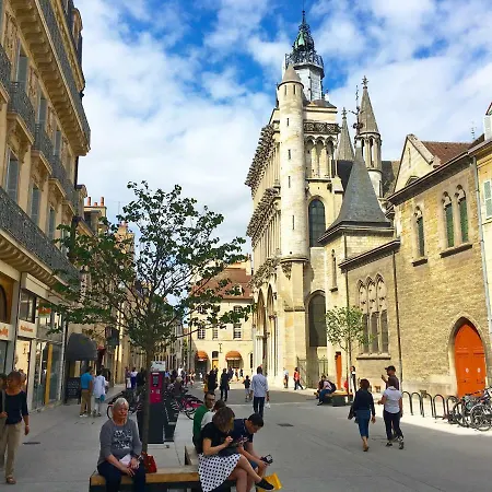 Le Relais Des Ducs : Centre Historique *