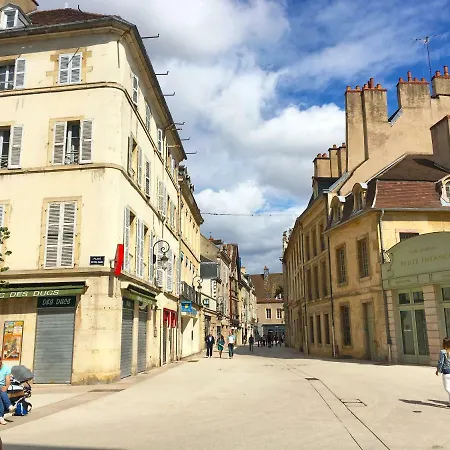 Le Relais Des Ducs : Centre Historique
