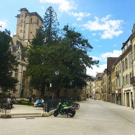Le Relais Des Ducs : Centre Historique * Dijon