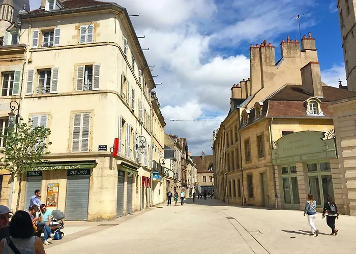 Le Relais Des Ducs : Centre Historique